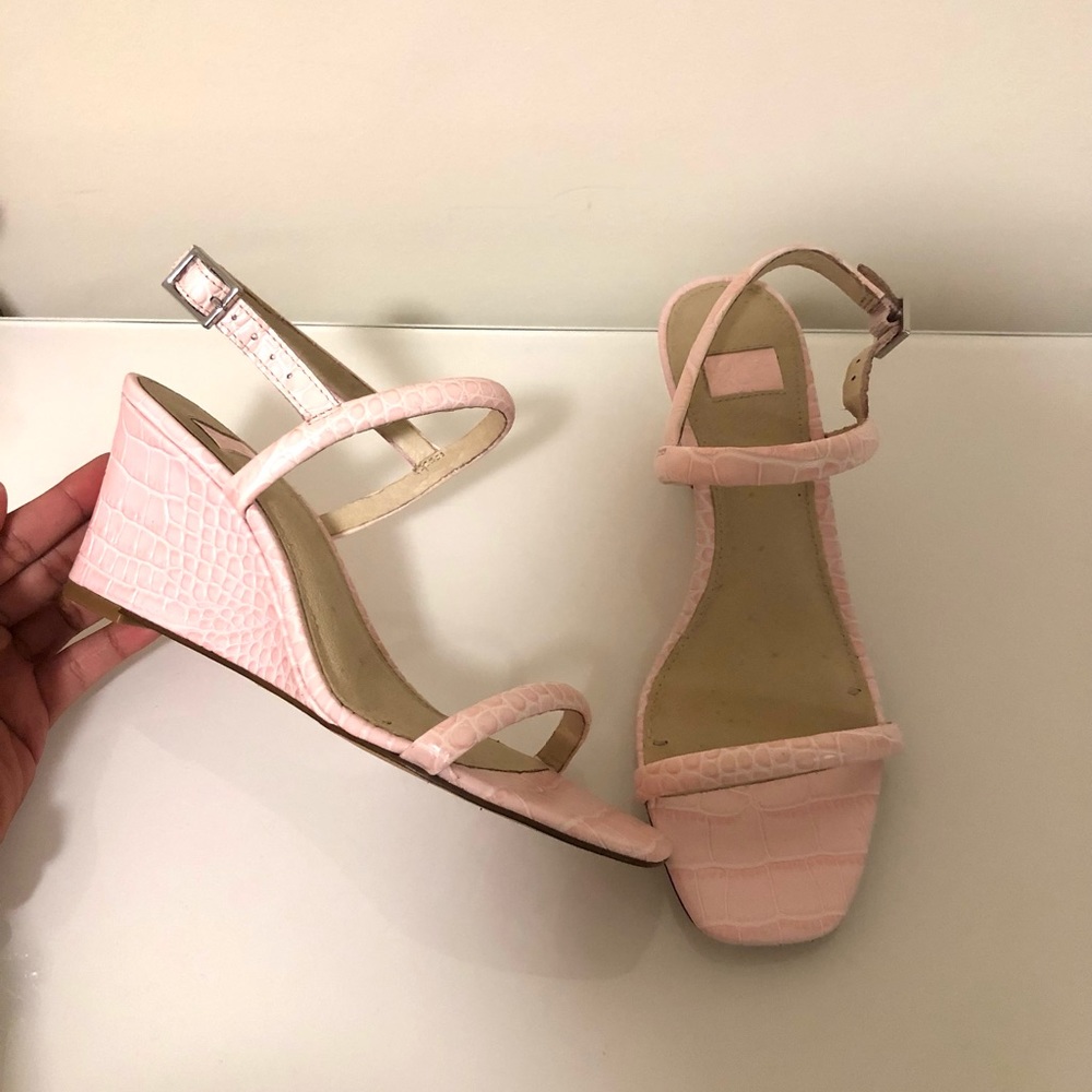 Pink wedge sandal